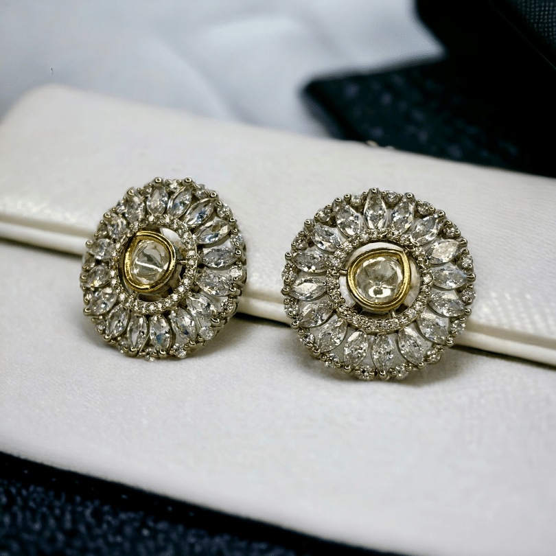 Round Diamond Earrings with Kundan