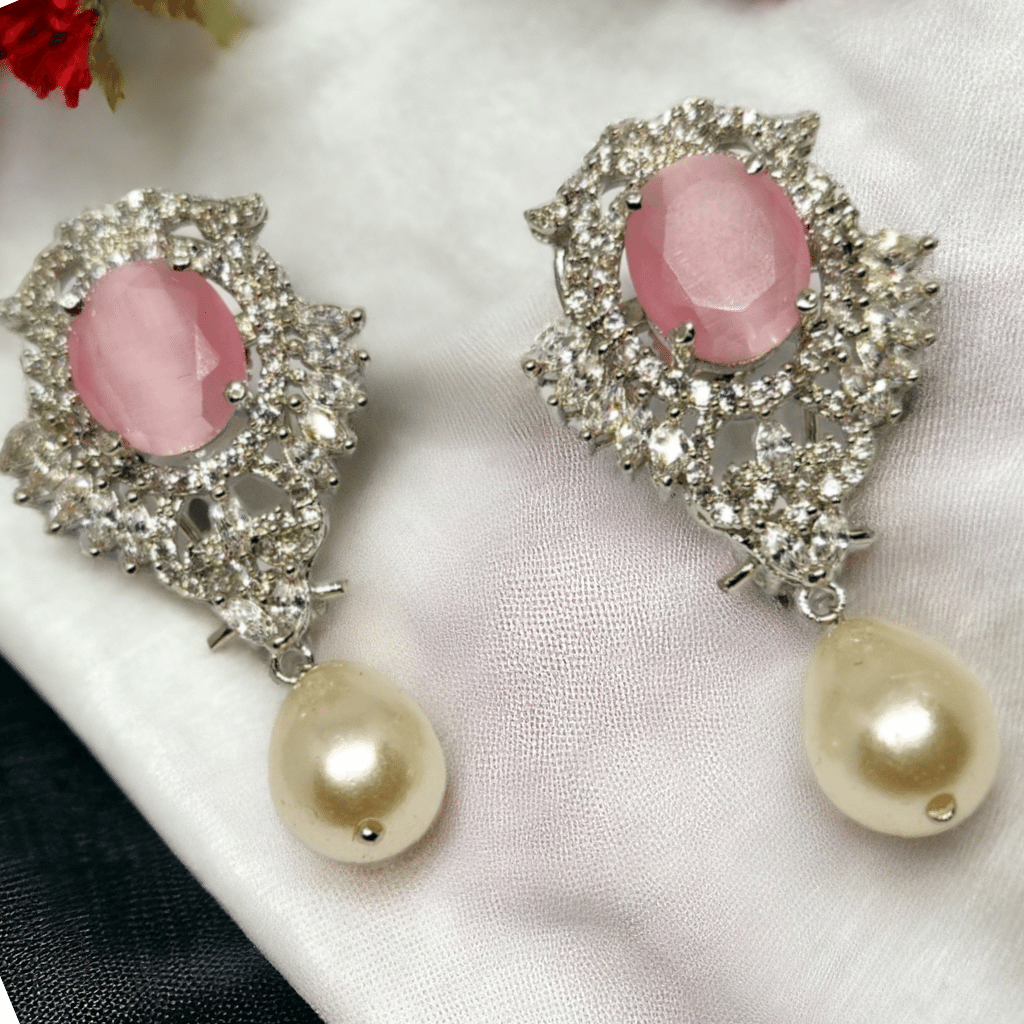 Pastel Pink Diamond Earrings with Pearls - Juwelen