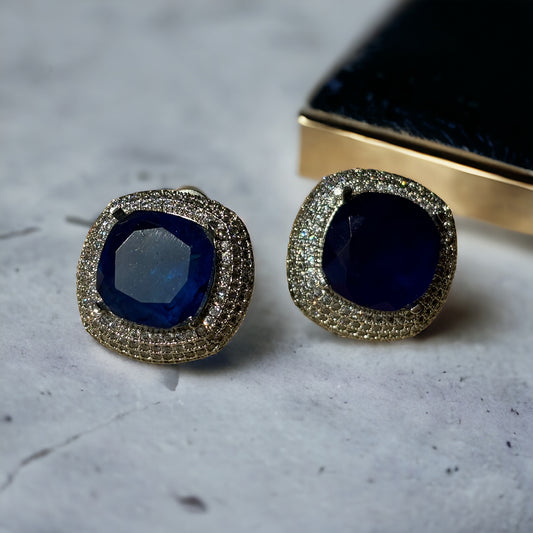 Royal Blue Diamond studs - Juwelen