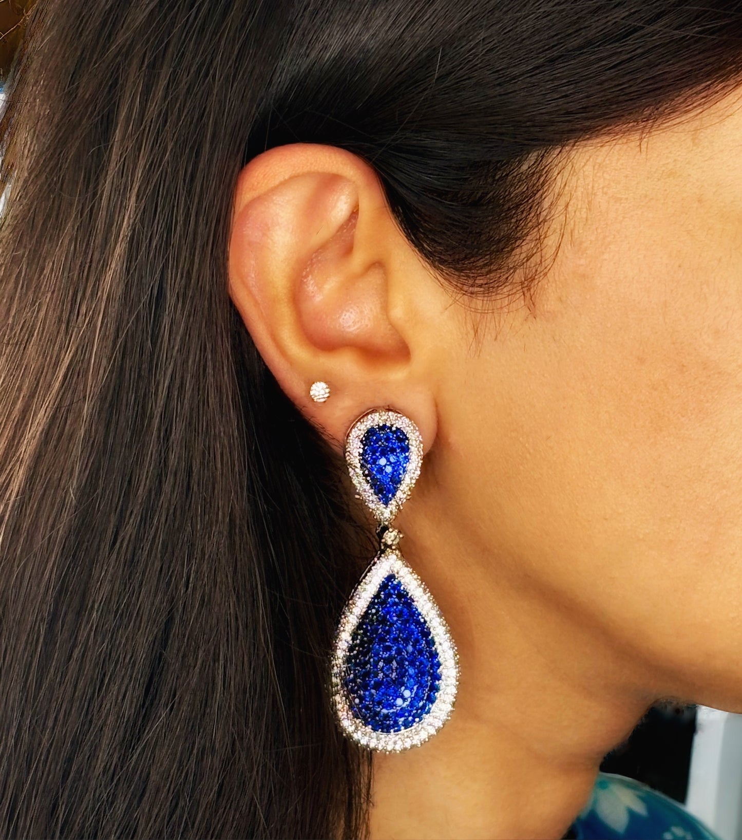 Royal Blue Zircon Danglers - Juwelen