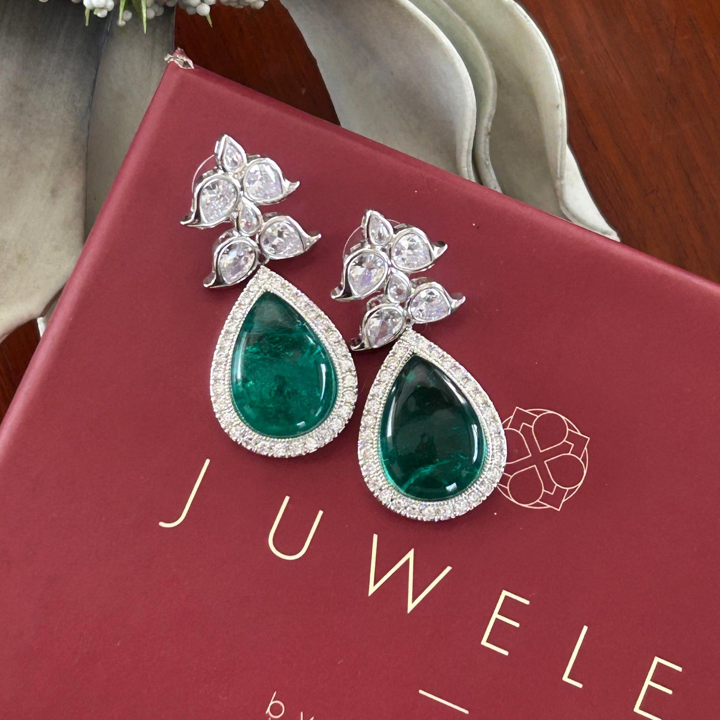 Diamond Earrings With Emeralds