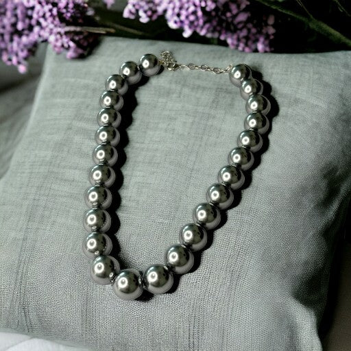 Grey Pearl String