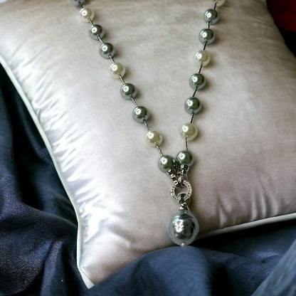 White & Grey Pearl String with Baroque hanging