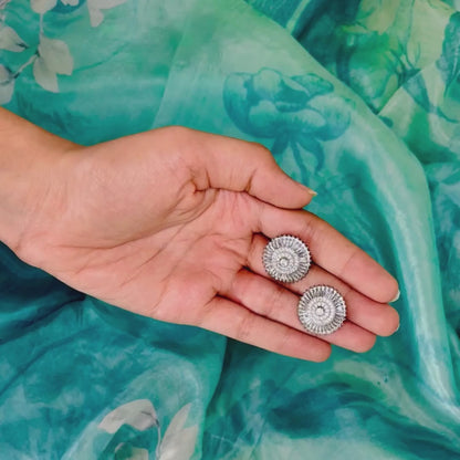 Round Diamond Studs